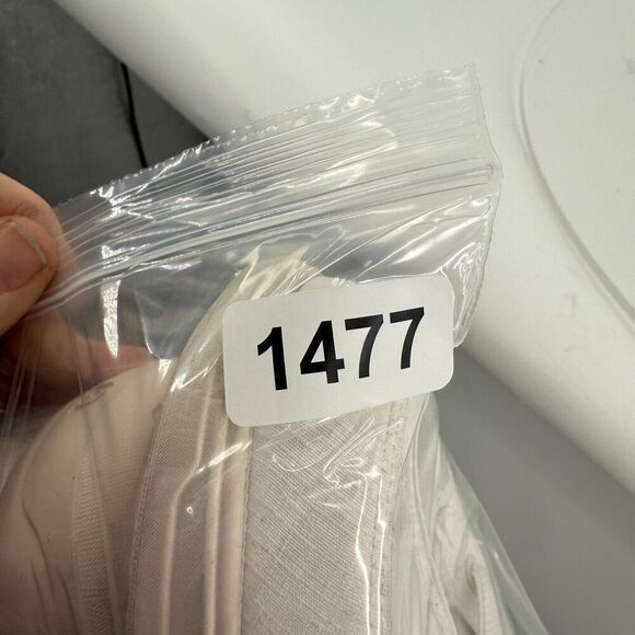 Bzees Womens Time Square Slip On Sneakers Size 11 White Canvas Comfy Shoes - Picture 15 of 15